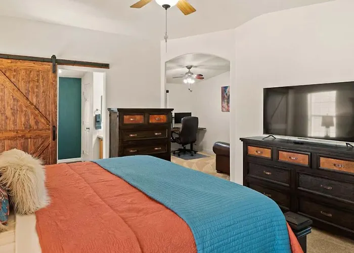 Great Family Located In Clarkdale